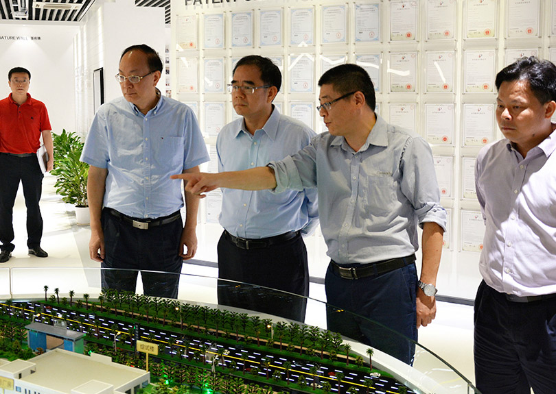 辅导来访： 2018.10东莞市委书记梁维东九五至尊VI调研